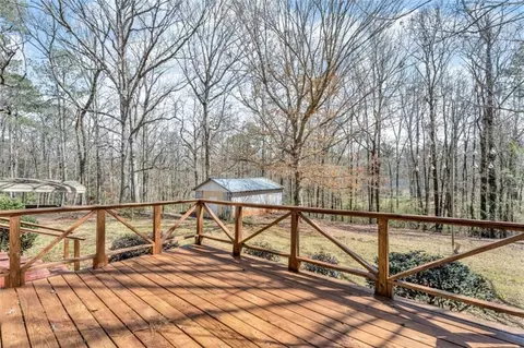 Exterior - 2981 W Point Rd W, Lagrange, GA 30240 photo 4 of 7