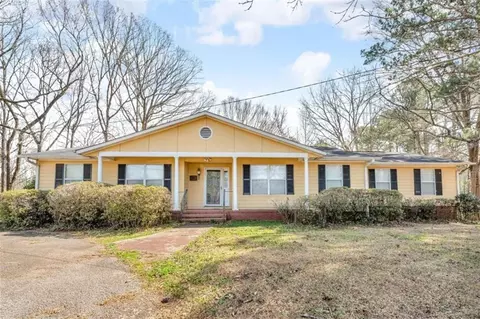 2981 W Point Rd W, Lagrange, GA 30240