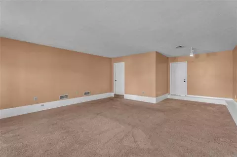 Living - 2981 W Point Rd W, Lagrange, GA 30240 photo 6 of 6
