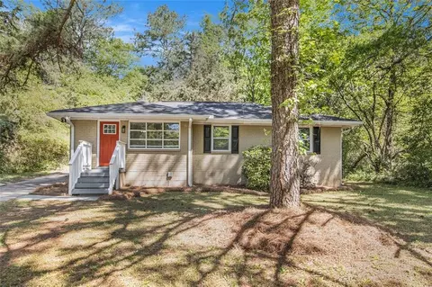 1667 Hollyhock Ter, Decatur, GA 30032