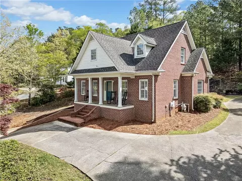 324 Etowah Dr, Cartersville, GA 30120