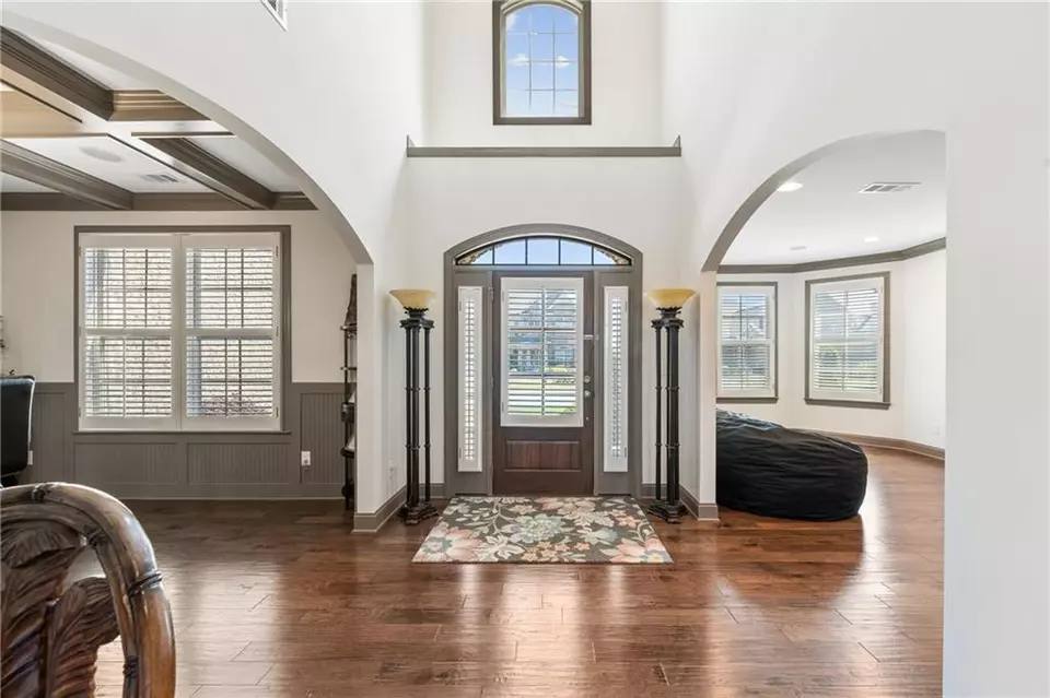 Entry Way - 4241 Woodward Walk Ln, Suwanee, GA 30024 photo 2 of 7