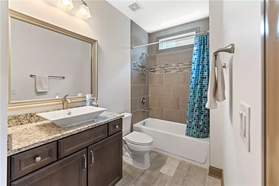 Bath - 4241 Woodward Walk Ln, Suwanee, GA 30024 photo 1 of 4