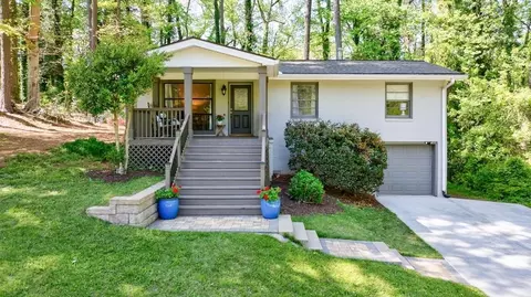 3046 Valley Cir, Decatur, GA 30033