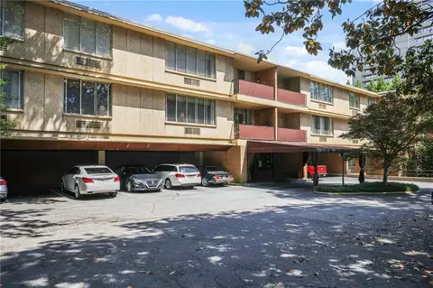 2637 Peachtree Rd NE #407, Atlanta, GA 30305