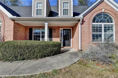 90 Ashford Dr, Oxford, GA 30054