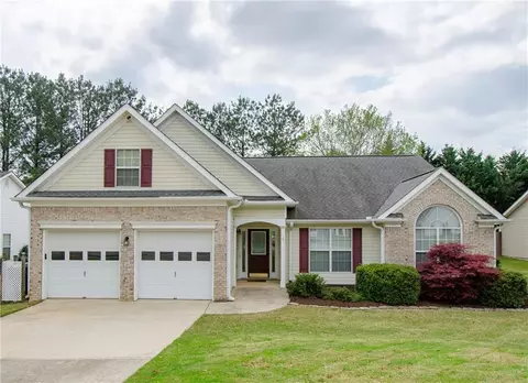 854 Nichols Landing Ln, Dacula, GA 30019