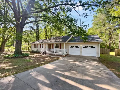 325 Summertown Dr, Stockbridge, GA 30281