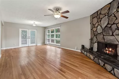 Living - 3826 Ensign Dr, Chamblee, GA 30341 photo 3 of 7