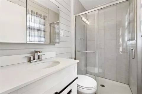 Bath - 3826 Ensign Dr, Chamblee, GA 30341 photo 1 of 4
