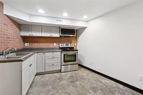 Kitchen - 3826 Ensign Dr, Chamblee, GA 30341 photo 5 of 5