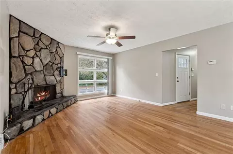 Living - 3826 Ensign Dr, Chamblee, GA 30341 photo 4 of 7