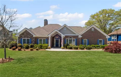 7425 Twin Creek Ct, Cumming, GA 30041