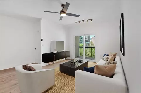 1075 Peachtree Walk NE #A421, Atlanta, GA 30309
