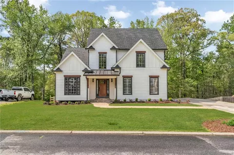 6231 Spring Lake Dr, Flowery Branch, GA 30542