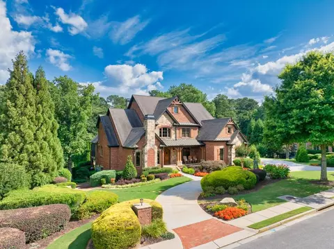 2740 Drayton Hall Dr, Buford, GA 30519
