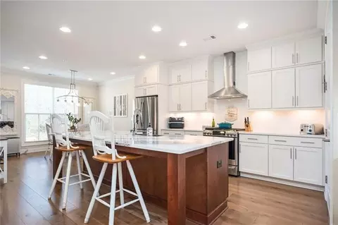204 Phillips Ln, Alpharetta, GA 30009