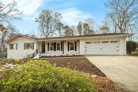 4646 Mountain Creek Dr NE, Roswell, GA 30075