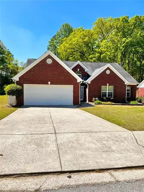 2608 Cascade Cove Dr, Buford, GA 30519