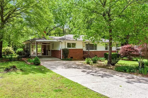 3800 Whitaker Ln, Lithia Springs, GA 30122