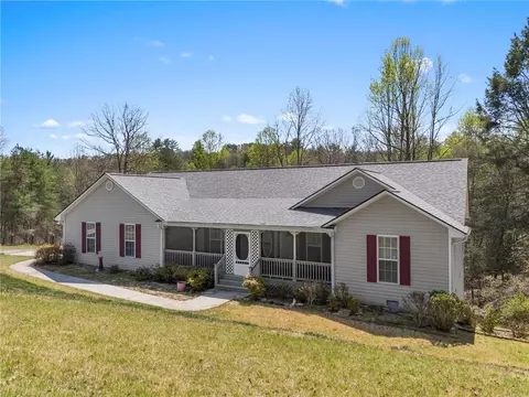 1186 Garnet School Rd, Dahlonega, GA 30533