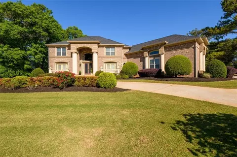 50 S Underwood Dr, Covington, GA 30016