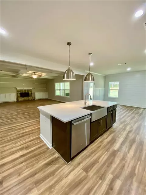 Kitchen - 176 Meadows Dr, Bethlehem, GA 30620 photo 2 of 3