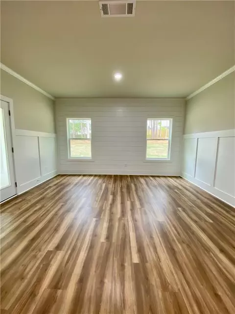 Living - 176 Meadows Dr, Bethlehem, GA 30620 photo 4 of 4