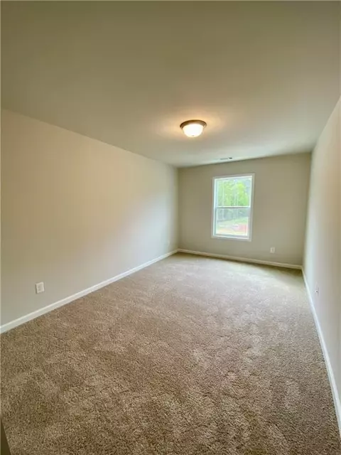 Bedroom - 176 Meadows Dr, Bethlehem, GA 30620 photo 3 of 5