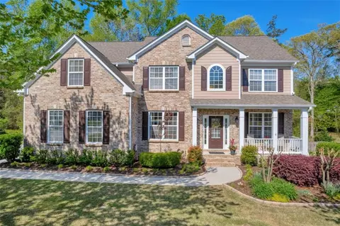 3311 Lost Meadows Ln, Buford, GA 30519