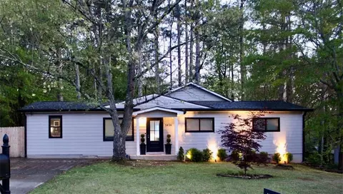 1416 Sycamore Dr NW, Kennesaw, GA 30152