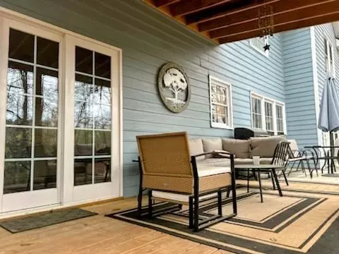 Exterior - 2270 Fenwick Pointe SW, Marietta, GA 30064 photo 8 of 10