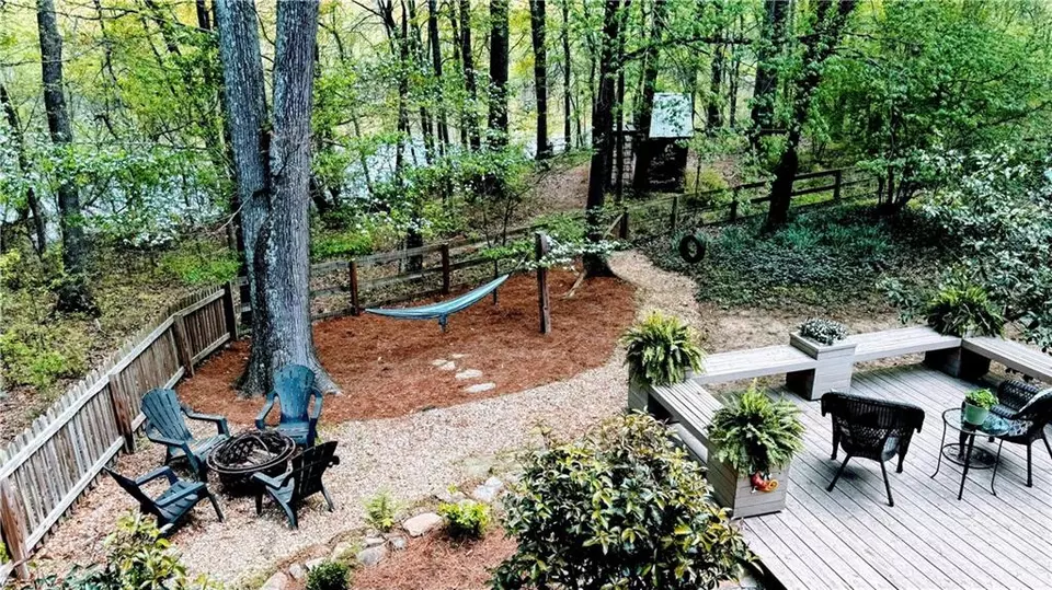 Exterior - 2270 Fenwick Pointe SW, Marietta, GA 30064 photo 5 of 10