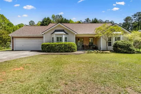 117 Azalea Dr, Winder, GA 30680