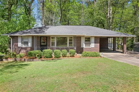 1316 Sanders Dr, Morrow, GA 30260