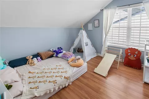 Bedroom - 207 Cole Ct, Canton, GA 30114 photo 3 of 4