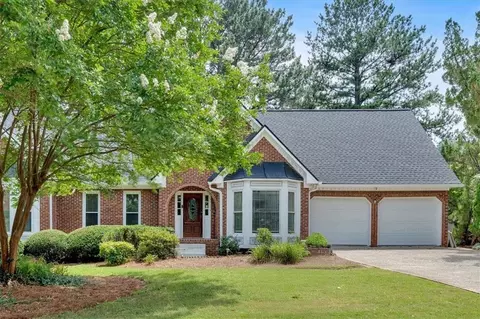 4508 Club House Dr, Marietta, GA 30066