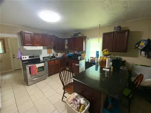 Kitchen - 213 N Erwin St, Cartersville, GA 30120 photo 6 of 6