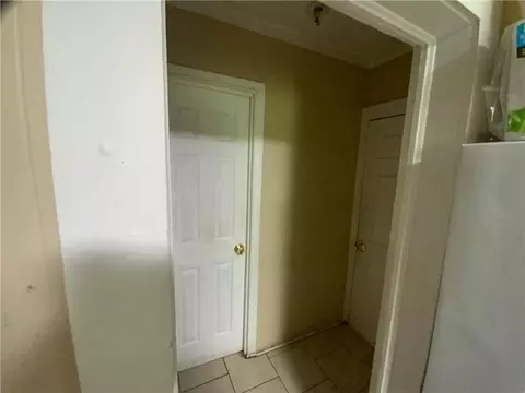 Entry Way - 213 N Erwin St, Cartersville, GA 30120 photo 5 of 5