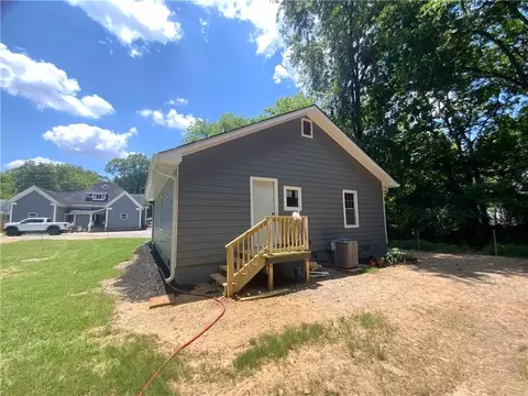 Exterior - 213 N Erwin St, Cartersville, GA 30120 photo 13 of 16