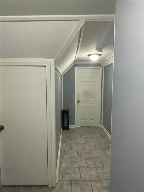Entry Way - 213 N Erwin St, Cartersville, GA 30120 photo 2 of 5