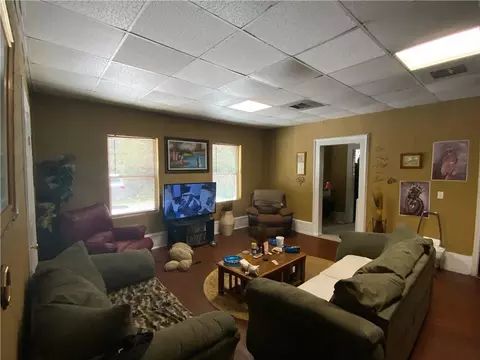 Living - 213 N Erwin St, Cartersville, GA 30120 photo 1 of 2