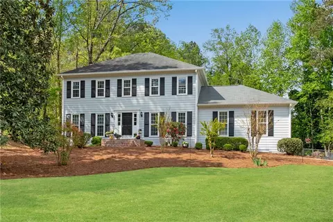 1953 Windcrest Dr SW, Lilburn, GA 30047