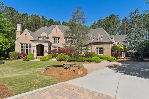 811 Flathead Pass, Suwanee, GA 30024