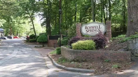 310 Warm Springs Cir, Roswell, GA 30075