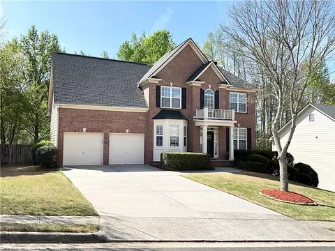 2585 Chandler Grove Dr, Buford, GA 30519