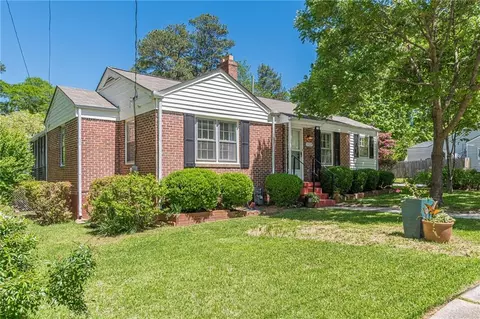 1325 E Forrest Ave, East Point, GA 30344