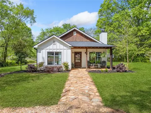 1809 Cassville Rd NW, Cartersville, GA 30121