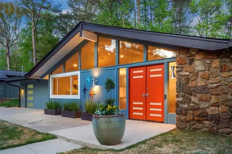 2895 Dunnington Cir, Atlanta, GA 30341