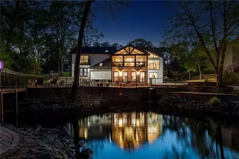 2750 Interlaken Dr, Marietta, GA 30062